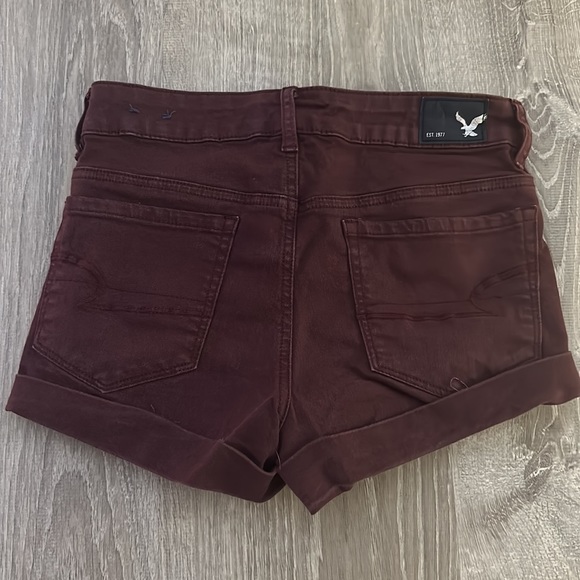 American Eagle maroon jean shorts size 2 - Picture 2 of 7